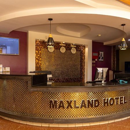 Maxland Hotel Kalimoni Eksteriør billede